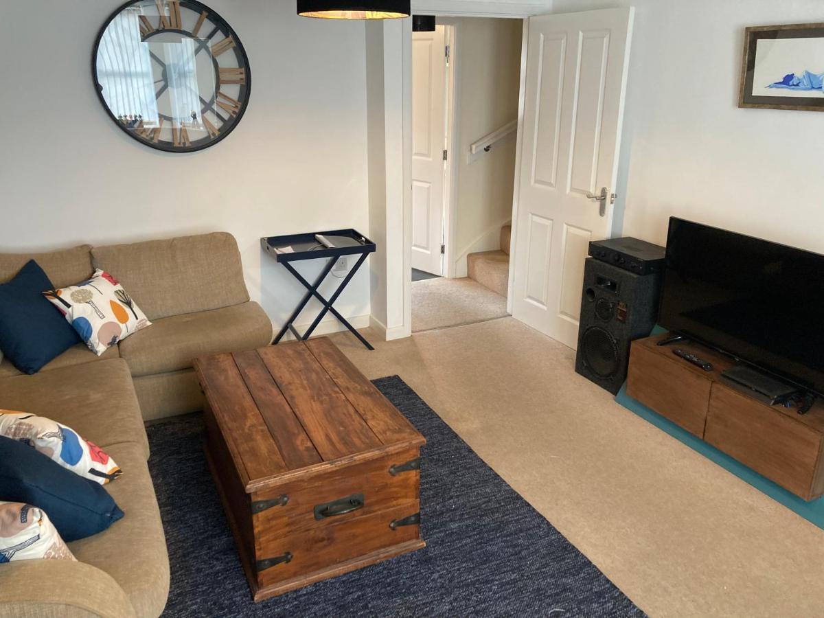 Holiday home Cheerful For Football, Docks And Centre Liverpool